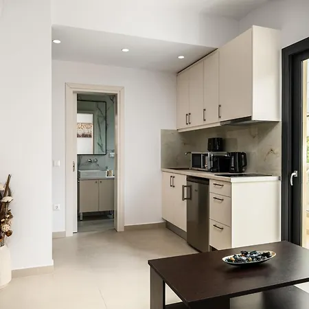 The 7 Suites, An Elegant Living In By Konnect Apartment *